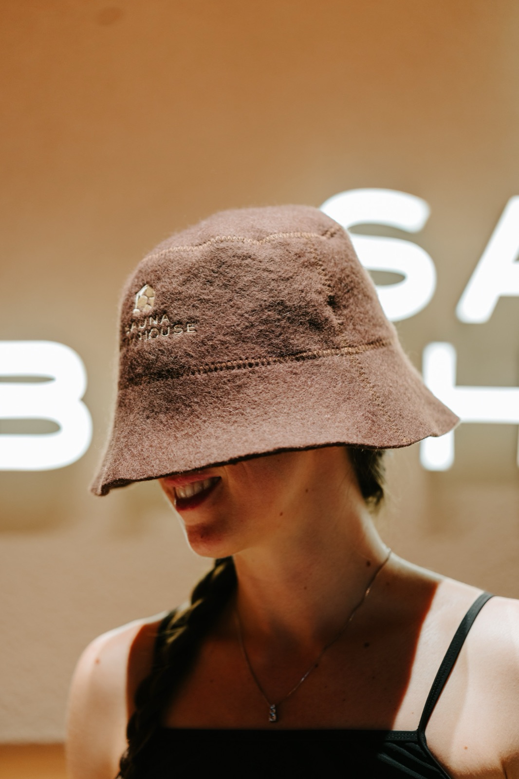 The embroidered house mark on the SBH hat